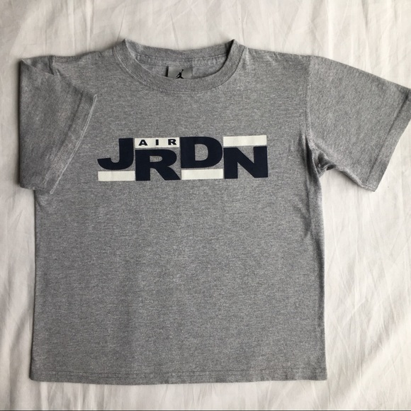 Jordan Other - Air Jordan T-shirt size 5 gray navy graphics